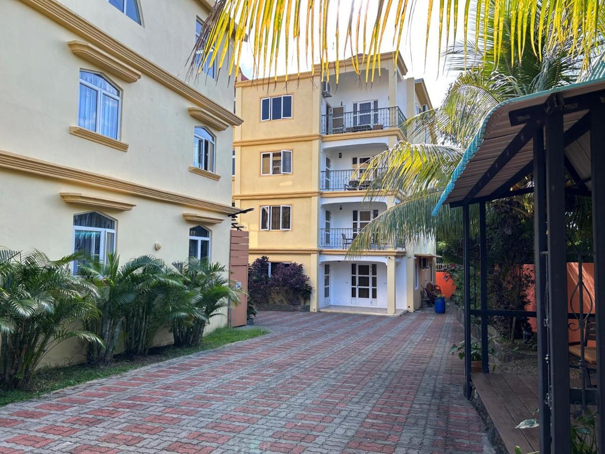 Paradise Hill Grand Baie Exterior photo